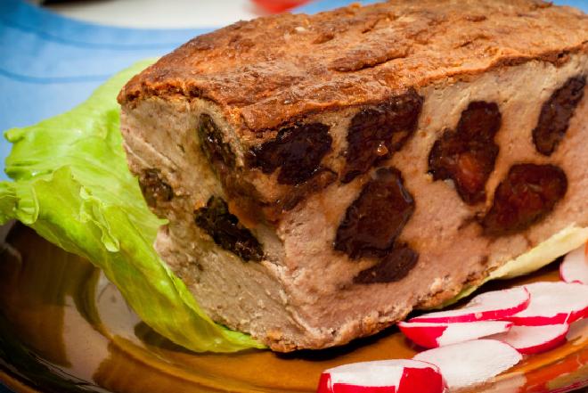Drobiowa terrina z pomidorami i estragonem
