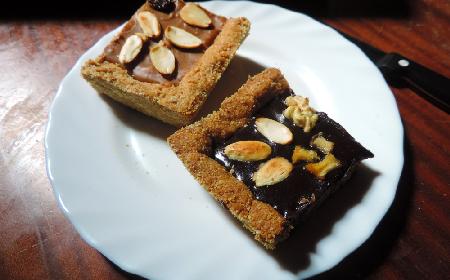 Mazurek na makowym spodzie - ciekawy przepis na wielkanocny mazurek