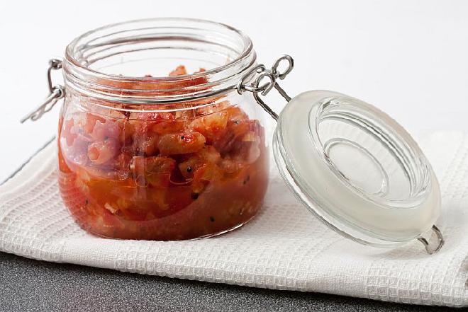 Chutney z jabłek: przepis na wykwintny sos chutney jabłkowy
