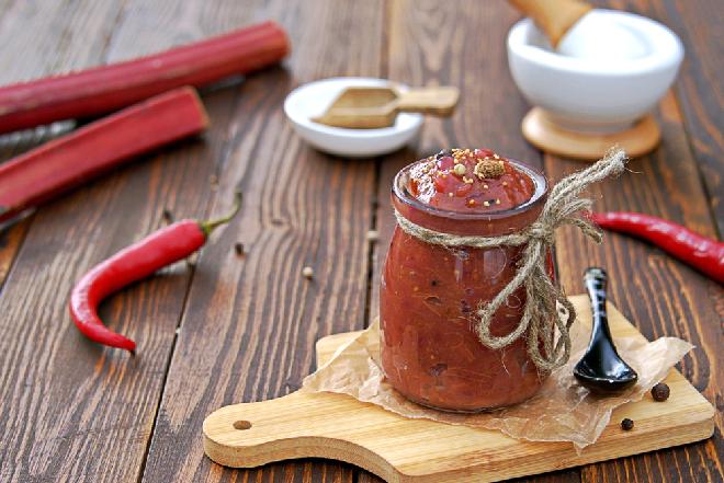 Chutney z rabarbaru - przepis